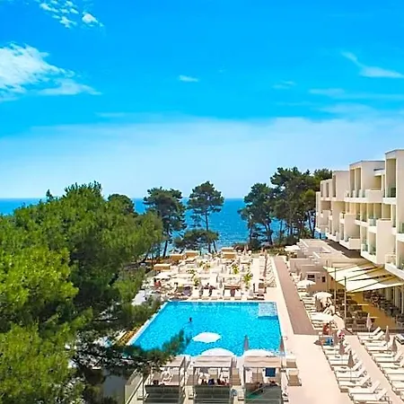 Valamar Carolina & Rab Town