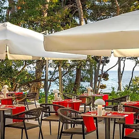 Valamar Carolina & Szálloda Rab Town