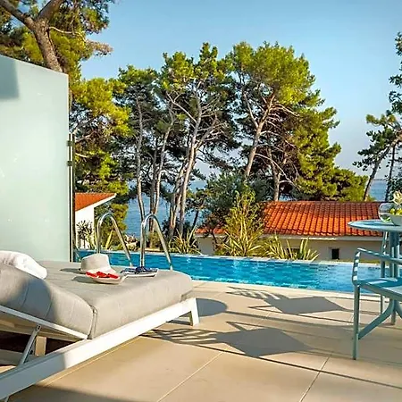 Valamar Carolina & Szálloda Rab Town