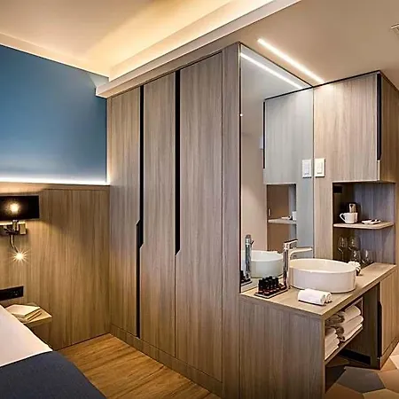Szálloda Valamar Carolina & Rab Town