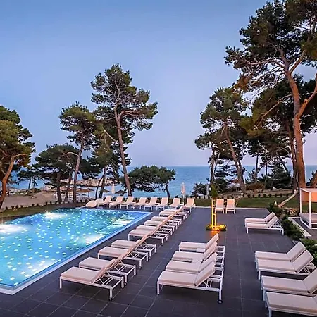 Valamar Carolina & Szálloda Rab Town
